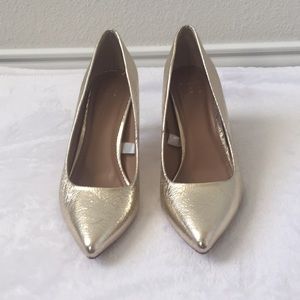 Foil Gold heels